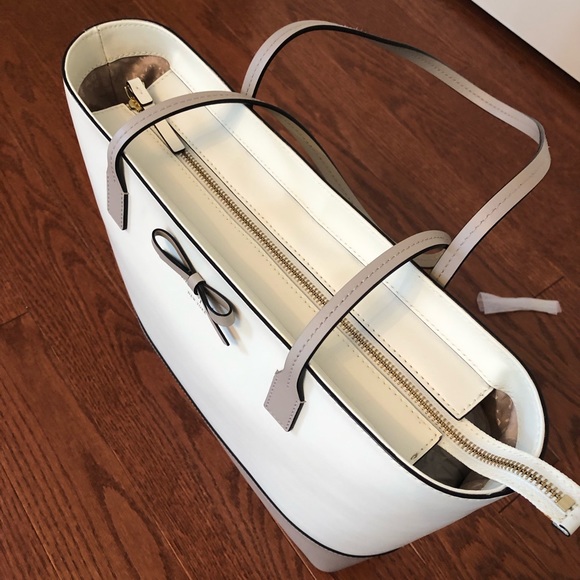 SOLD Kate Spade Bag - Picture 5 of 7